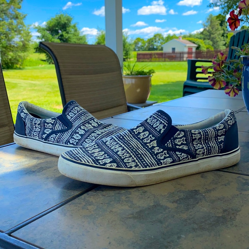 CWS brand boat style shoes